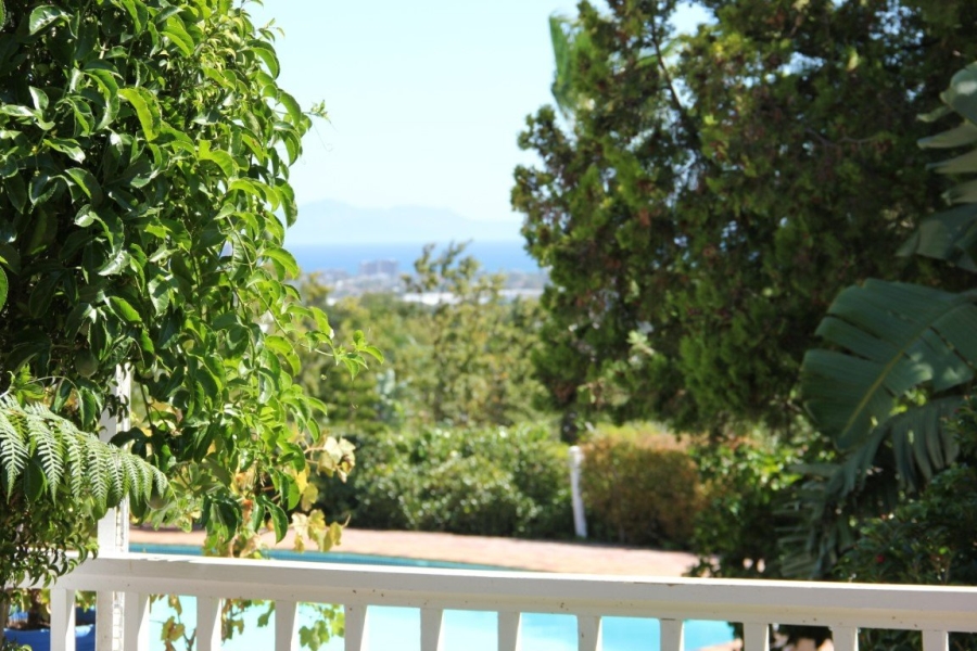 To Let 2 Bedroom Property for Rent in Rome Glen Western Cape